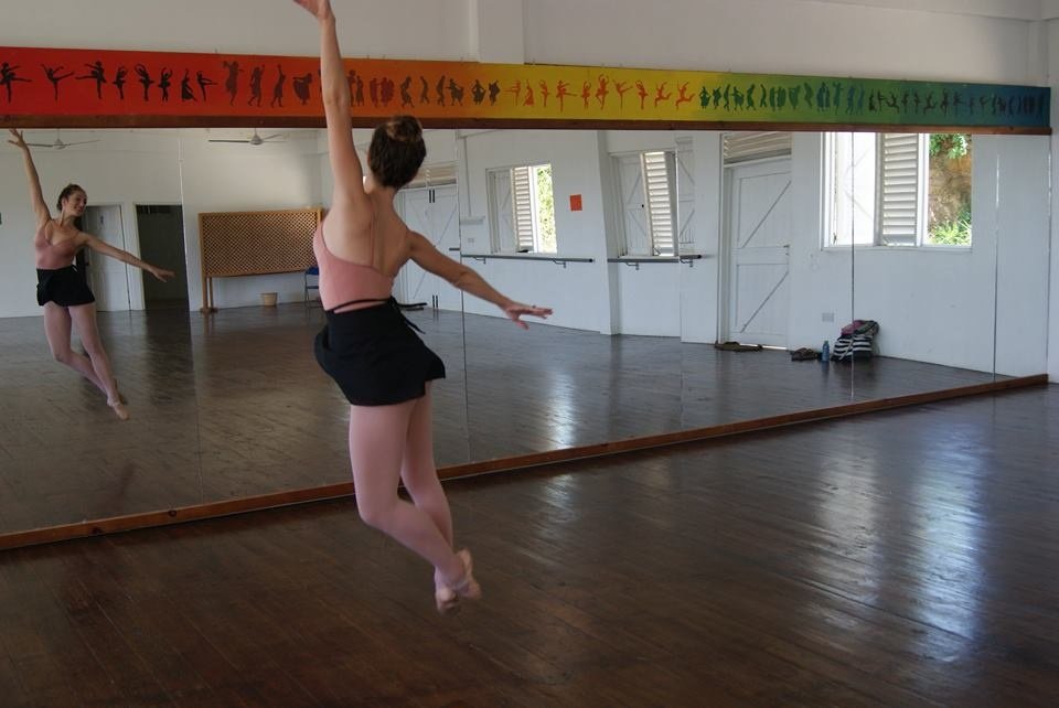 There’s Brad’s famous daughter, in Dance Magazine!